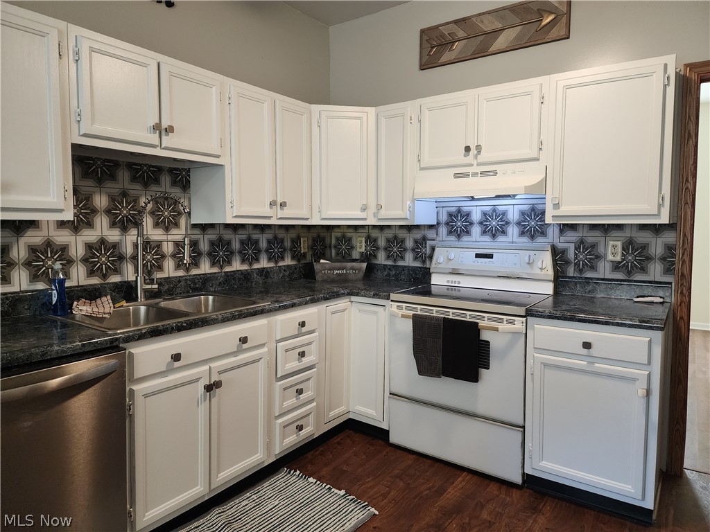 221 Washington Street Coshocton OH 43812