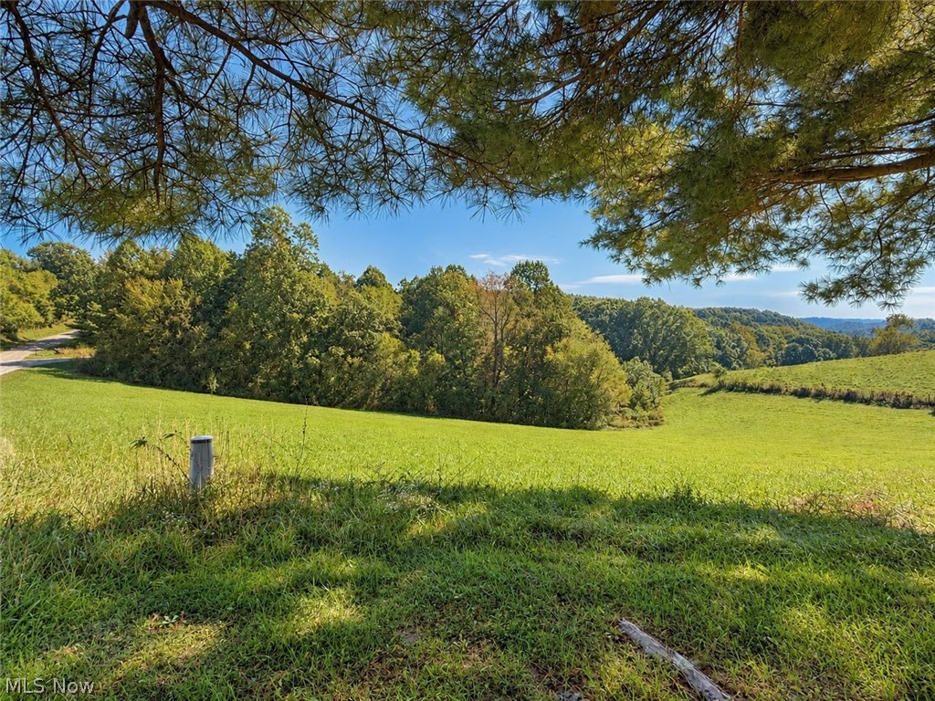 17123 County Road 7 Coshocton OH 43812