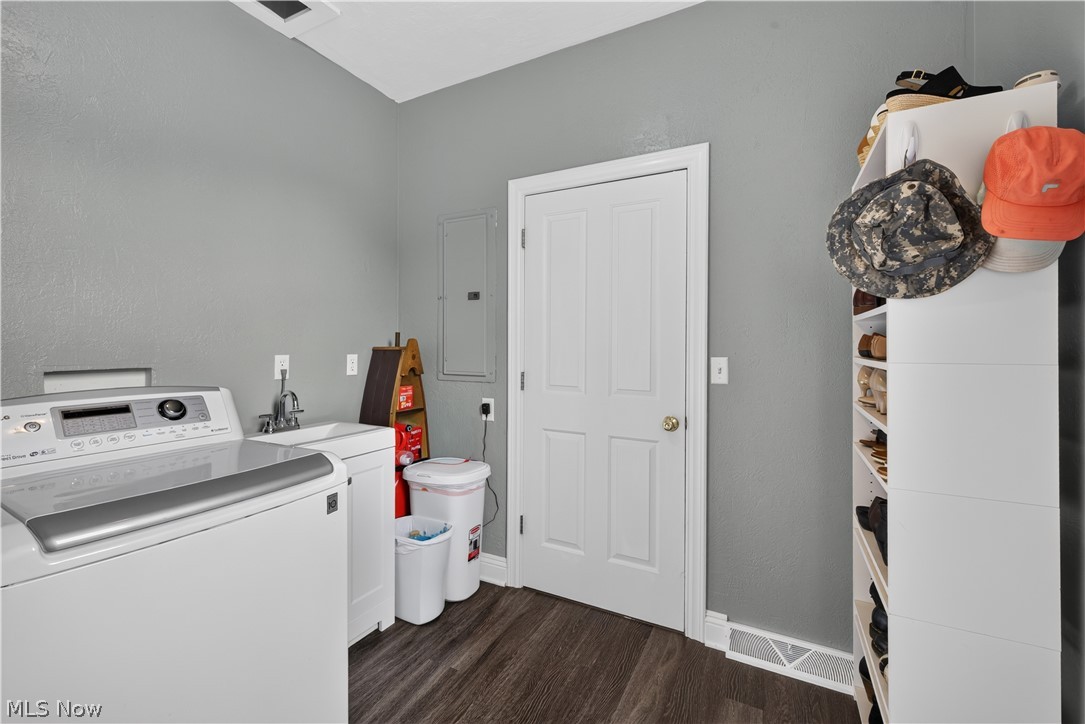 49695 Parkview Drive East Liverpool OH 43920