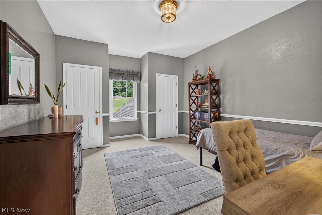 49695 Parkview Drive East Liverpool OH 43920