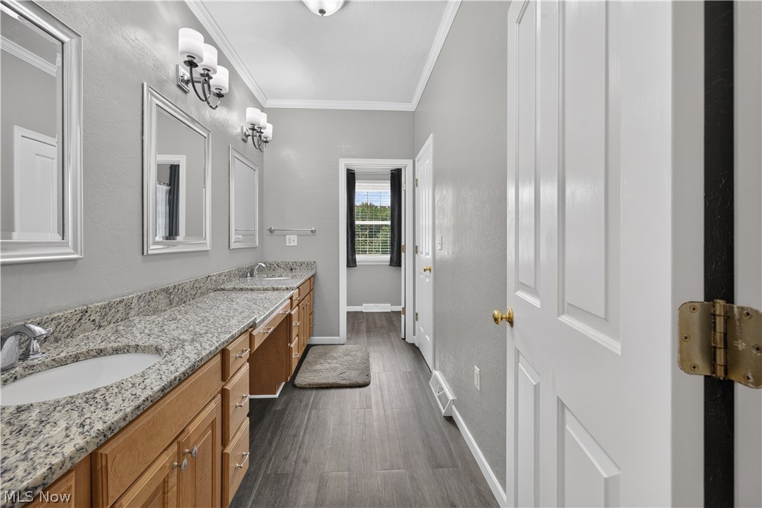 49695 Parkview Drive East Liverpool OH 43920