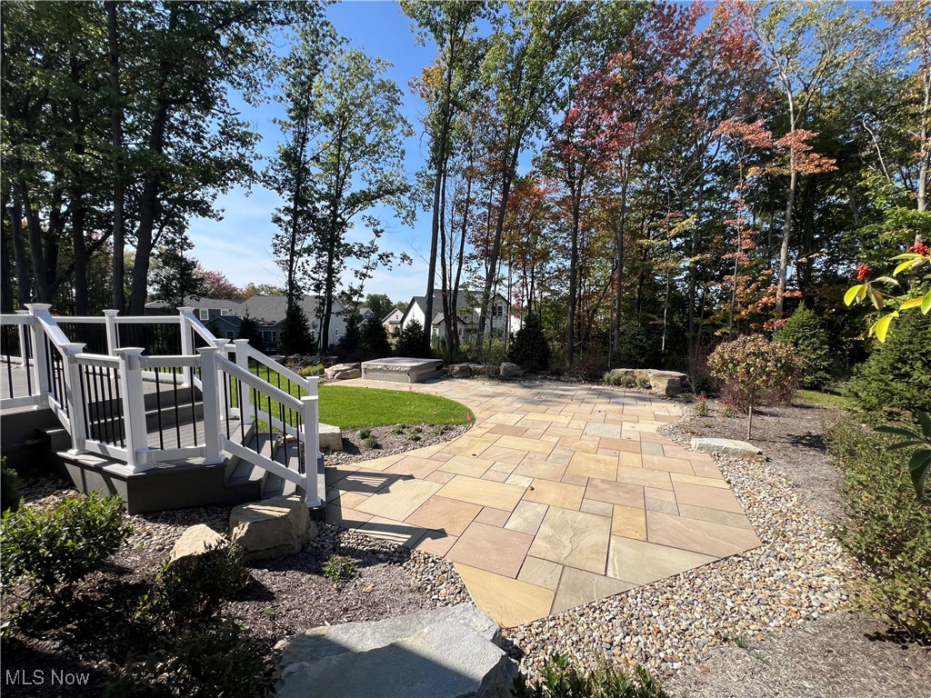 825 Club Drive W Aurora OH 44202