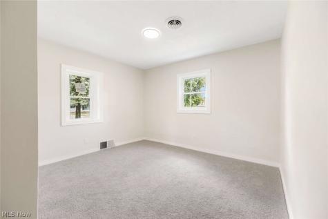 1357 Shanafelt Avenue Akron OH 44312