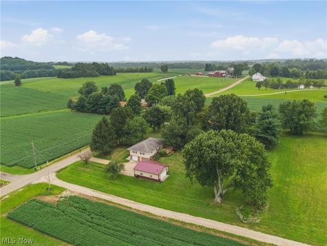 3460 Swallen Avenue Louisville OH 44641