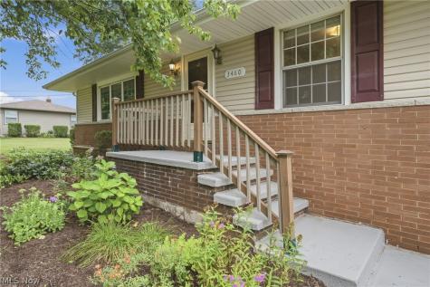 3460 Swallen Avenue Louisville OH 44641
