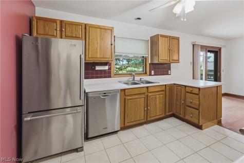 3460 Swallen Avenue Louisville OH 44641