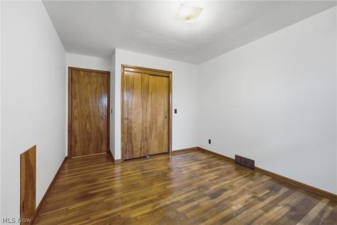 3460 Swallen Avenue Louisville OH 44641