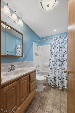 3460 Swallen Avenue Louisville OH 44641
