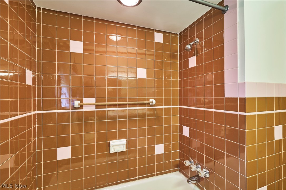 2964 Harris Avenue Norton OH 44203