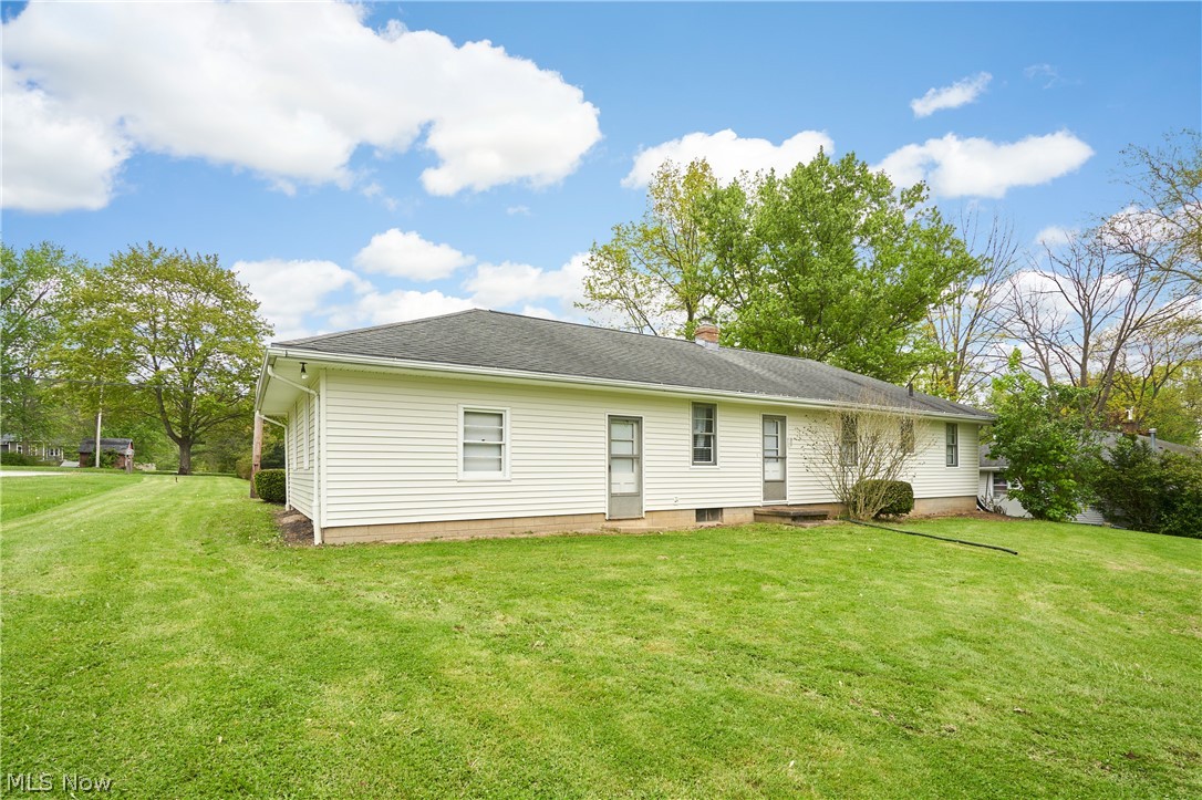 2964 Harris Avenue Norton OH 44203