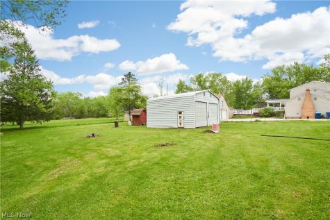 2964 Harris Avenue Norton OH 44203