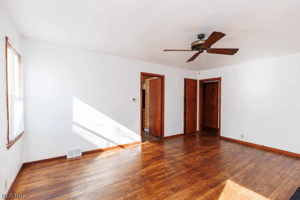 880 Douglas Street Vermilion OH 44089