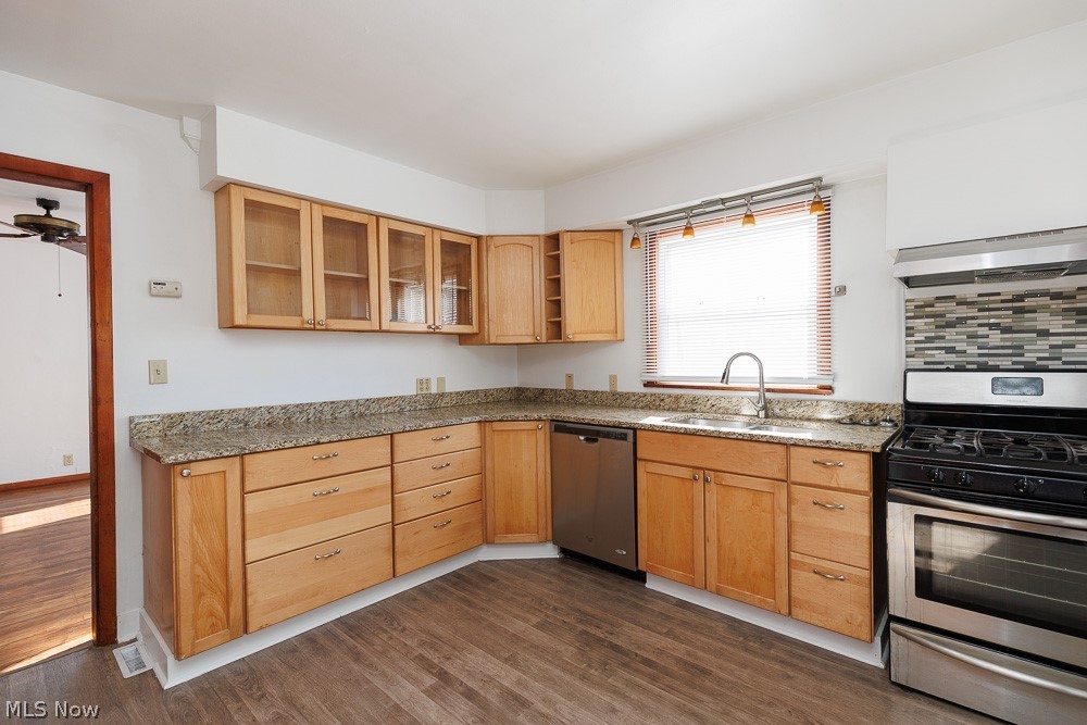 880 Douglas Street Vermilion OH 44089
