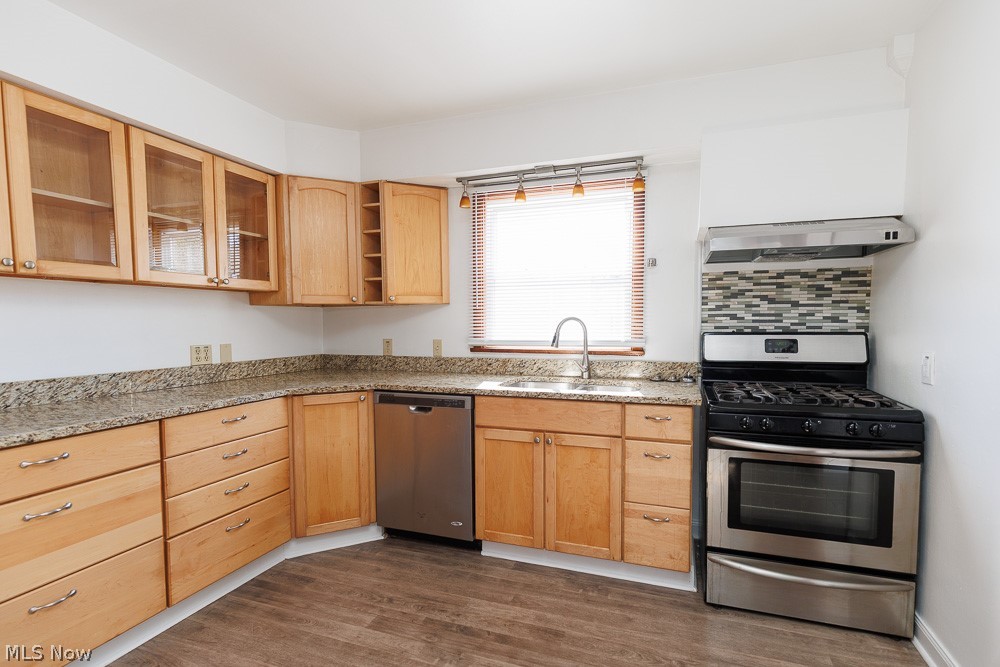 880 Douglas Street Vermilion OH 44089