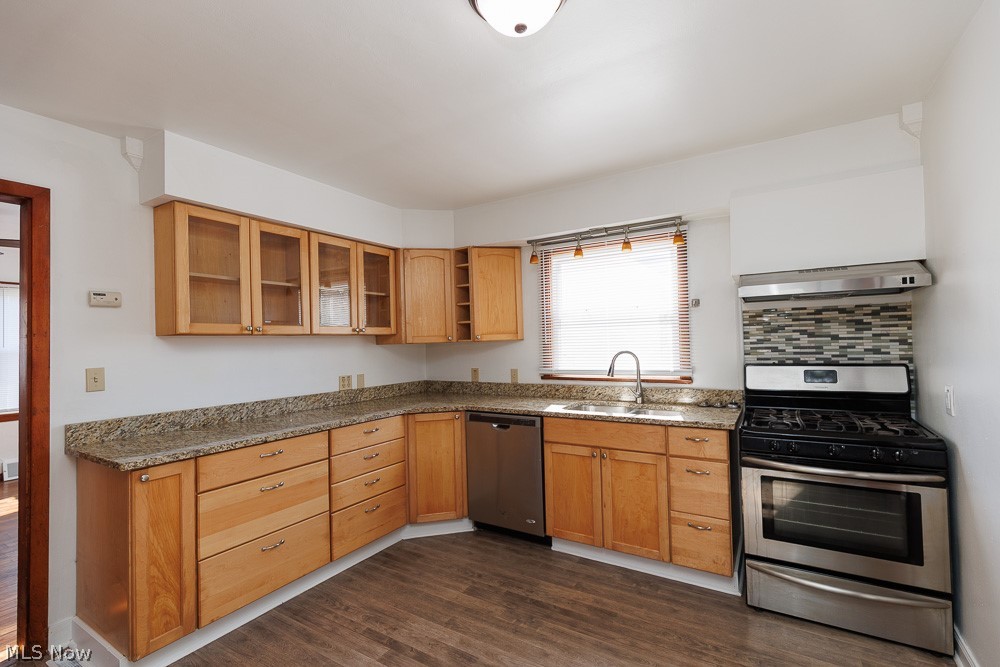 880 Douglas Street Vermilion OH 44089
