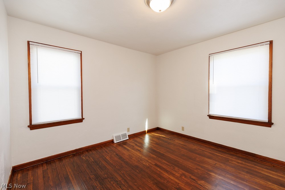 880 Douglas Street Vermilion OH 44089