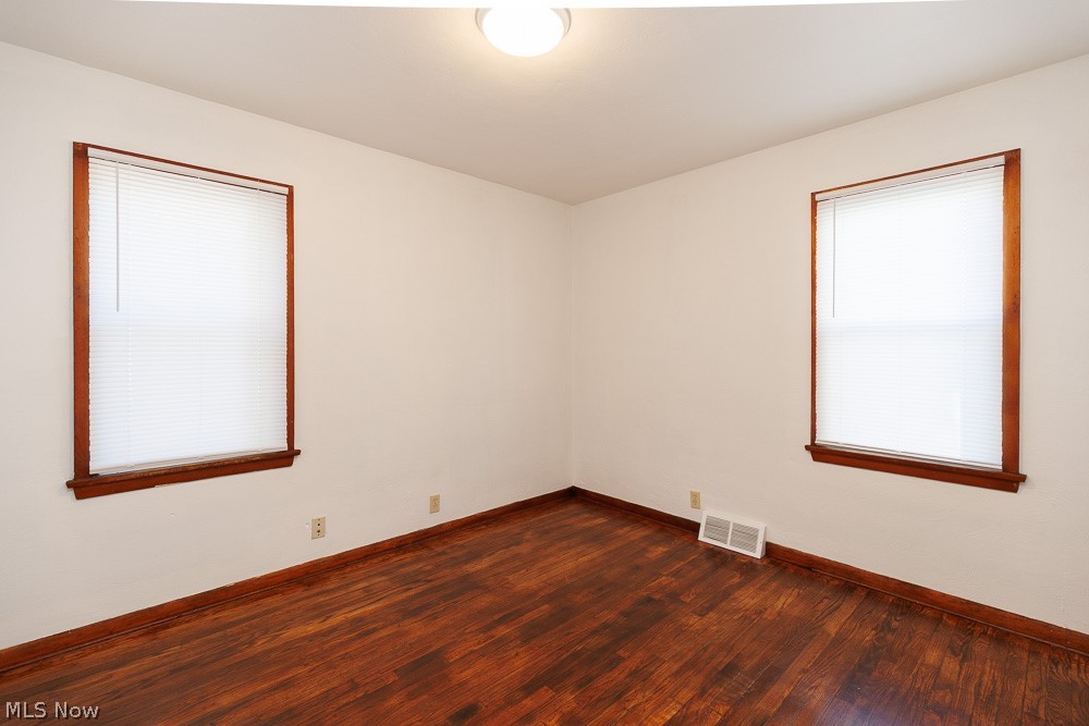 880 Douglas Street Vermilion OH 44089
