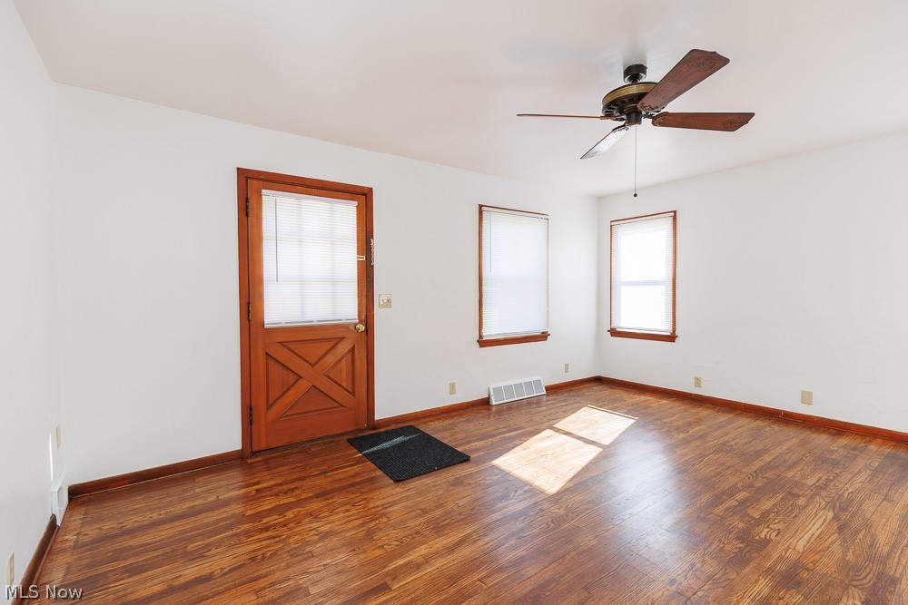 880 Douglas Street Vermilion OH 44089