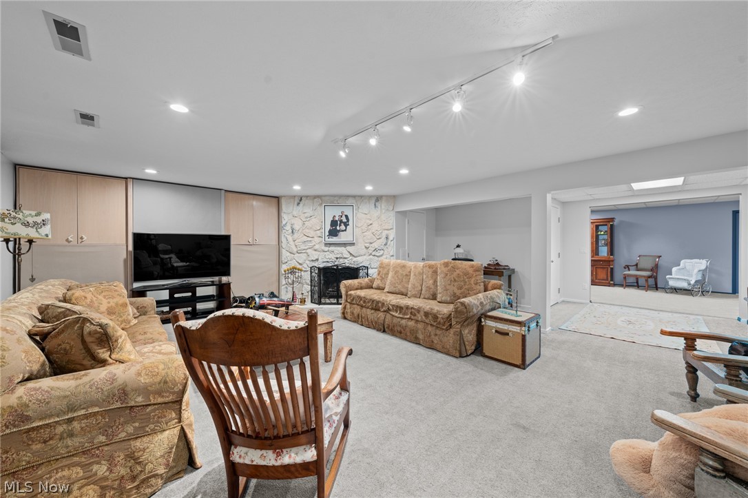 8 Pebblebrook Lane Chagrin Falls OH 44022