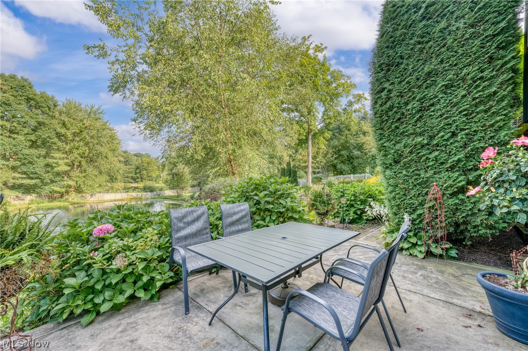 8 Pebblebrook Lane Chagrin Falls OH 44022