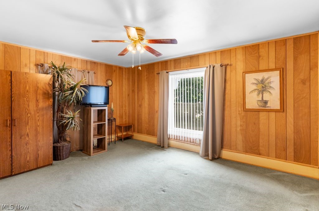 71 Elm Street Struthers OH 44471