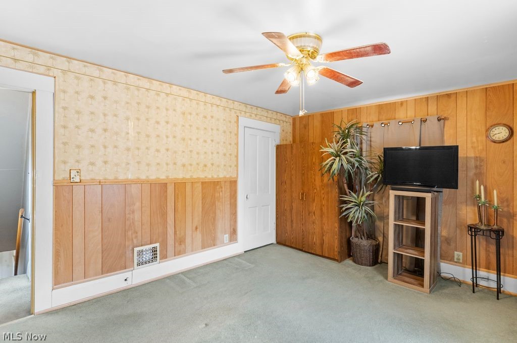 71 Elm Street Struthers OH 44471
