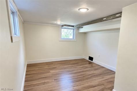 32 Euclid Street Marshallville OH 44645