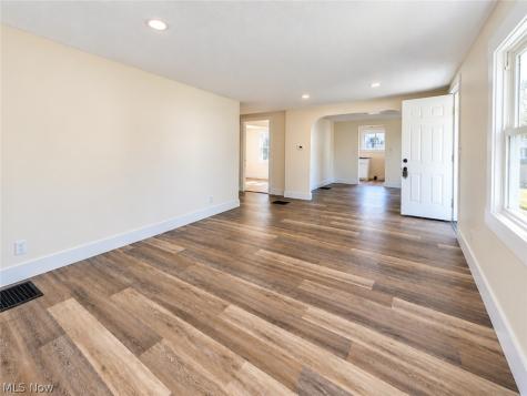 32 Euclid Street Marshallville OH 44645