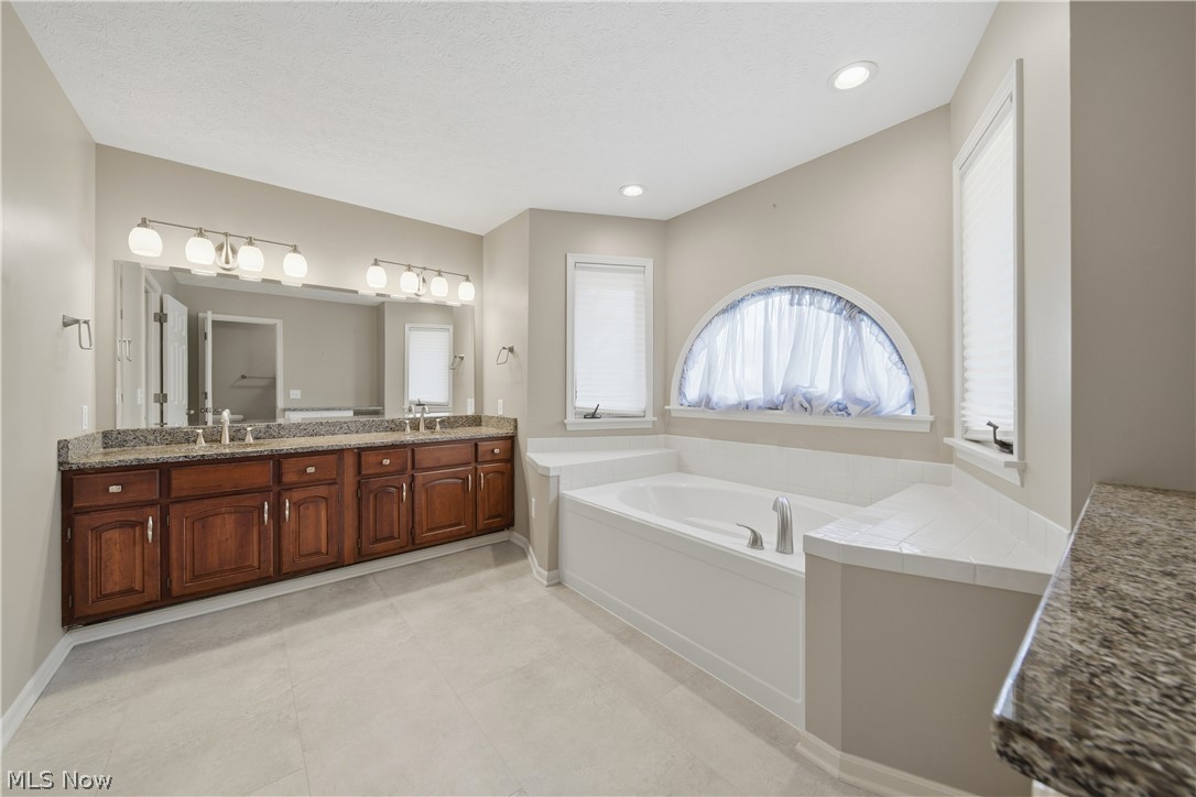 5336 Wood Trail Avenue NE Canton OH 44705