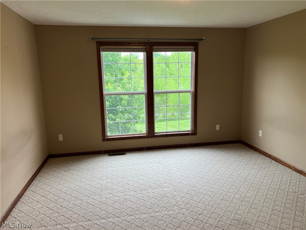 9338 Towpath Trail Seville OH 44273
