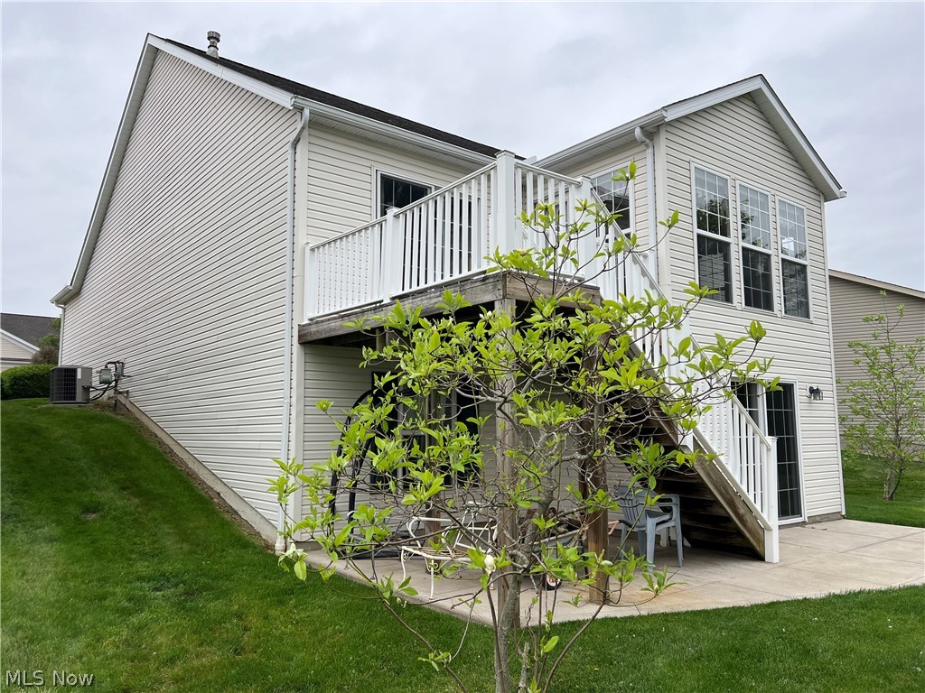9338 Towpath Trail Seville OH 44273