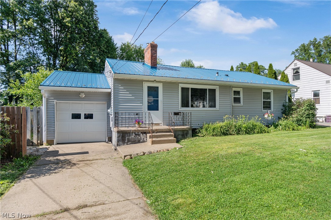 209 Grove Avenue Cuyahoga Falls OH 44221
