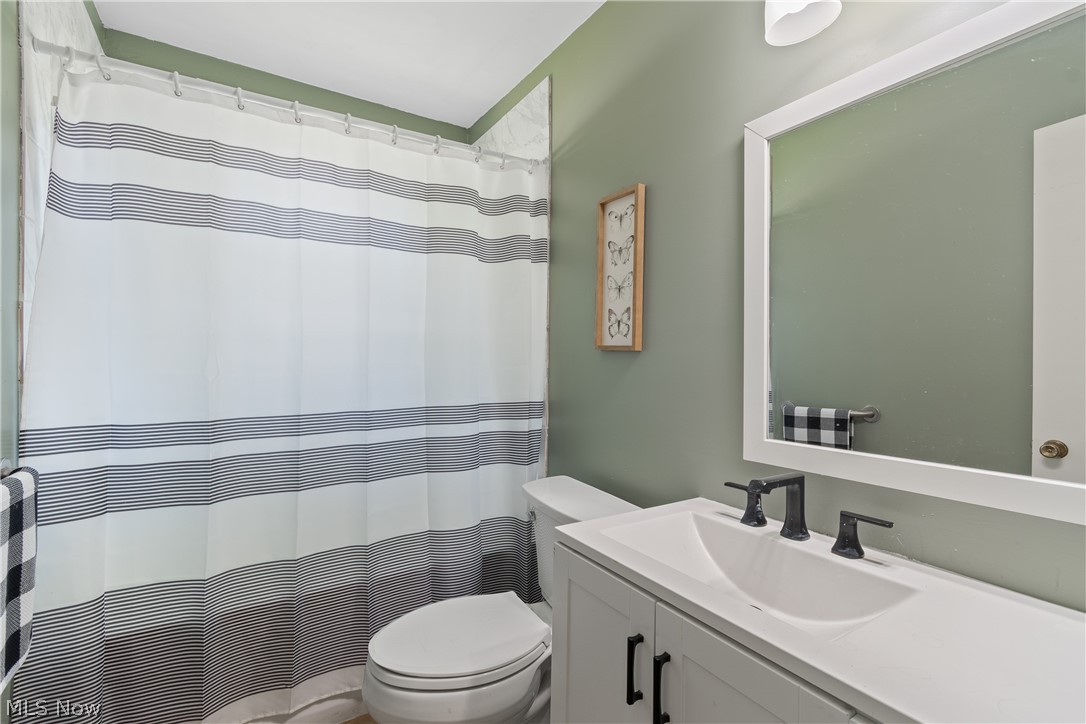 209 Grove Avenue Cuyahoga Falls OH 44221