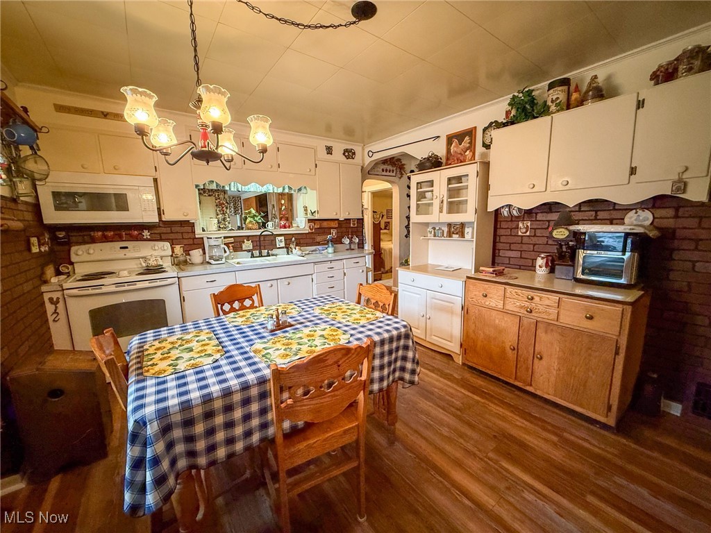 1667 County Road 11 Dillonvale OH 43917