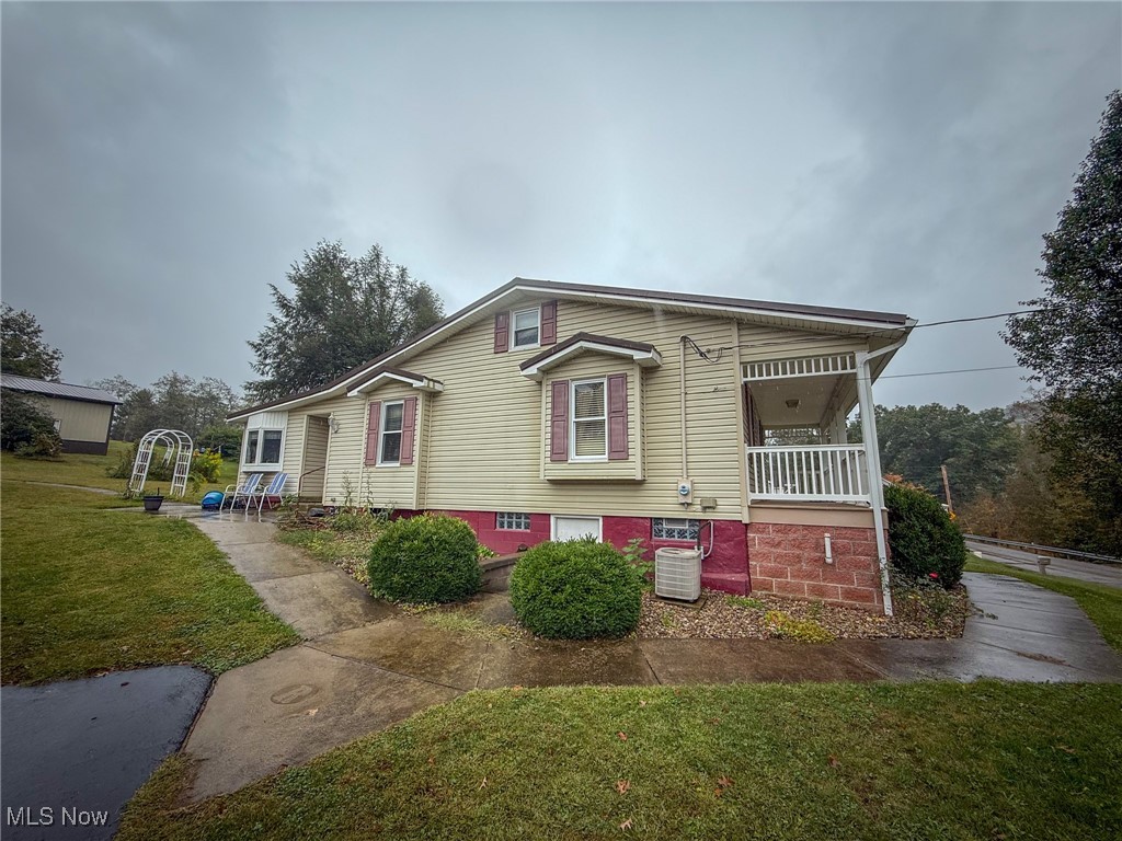 1667 County Road 11 Dillonvale OH 43917