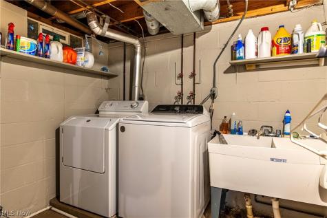 419 Ridgewood Drive Eastlake OH 44095