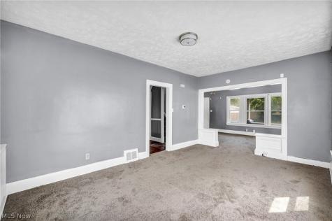 3600 E 75th Street Cleveland OH 44105