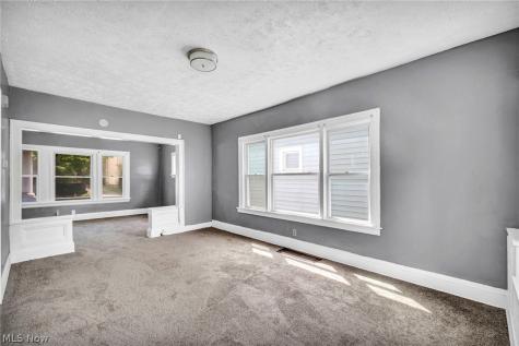 3600 E 75th Street Cleveland OH 44105