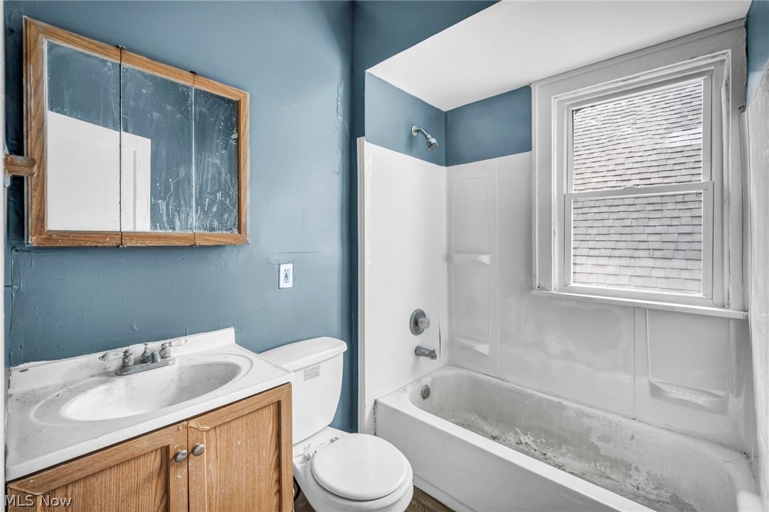 3600 E 75th Street Cleveland OH 44105
