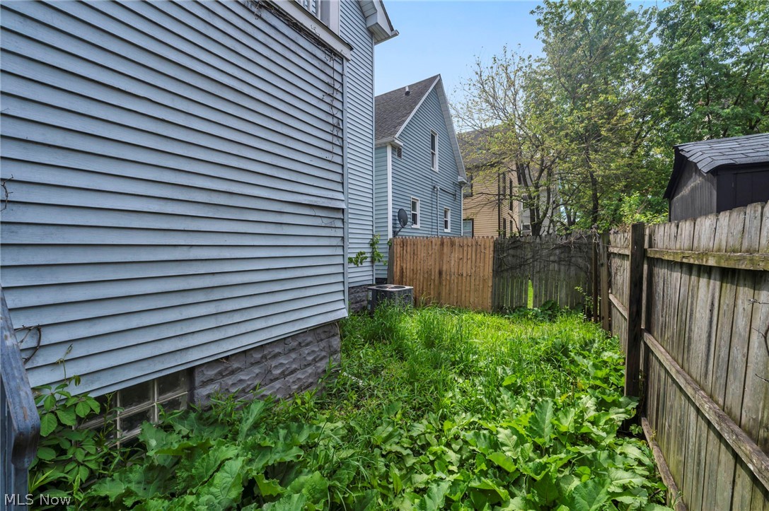3600 E 75th Street Cleveland OH 44105