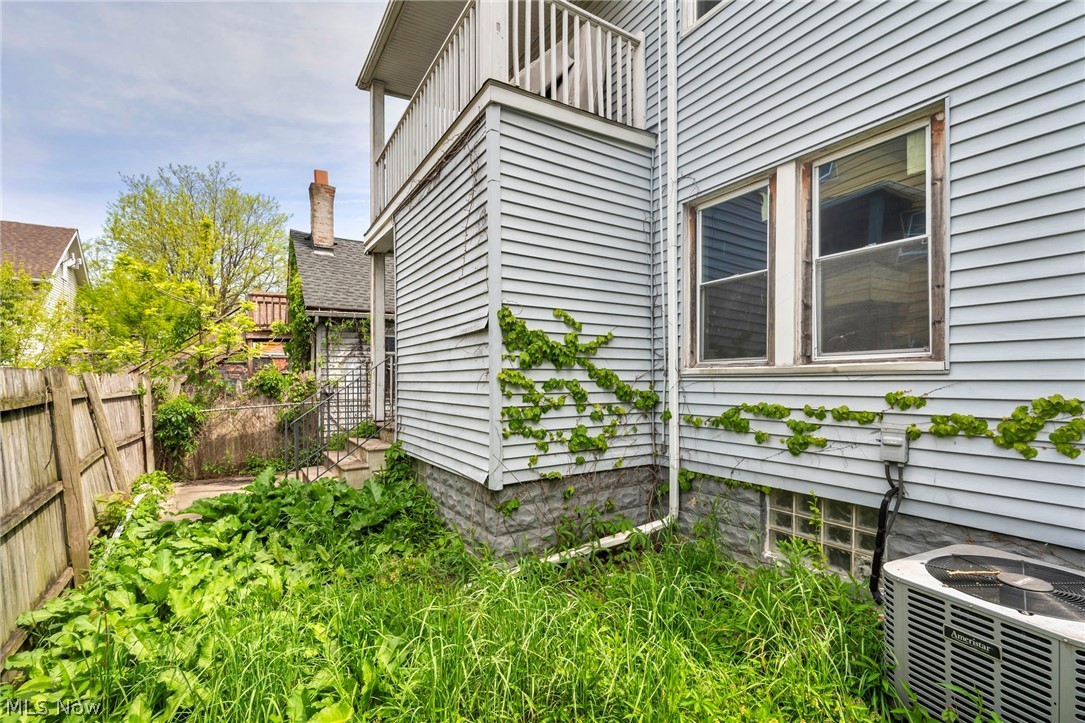 3600 E 75th Street Cleveland OH 44105