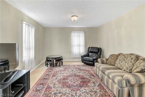 19255 Malvern Avenue Rocky River OH 44116