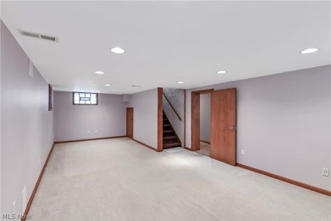 19255 Malvern Avenue Rocky River OH 44116