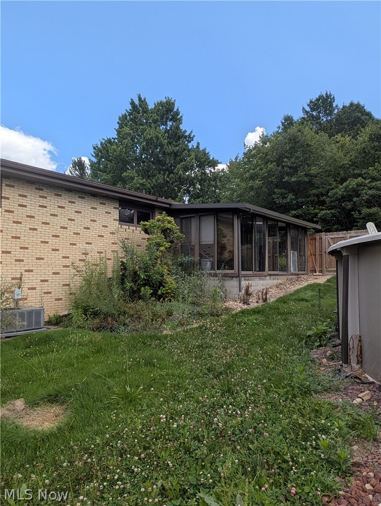 16251 John Avenue East Liverpool OH 43920