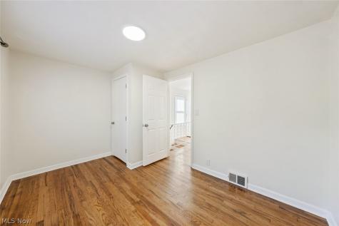 1184 Orlando Avenue Akron OH 44320