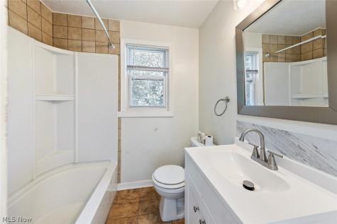 1184 Orlando Avenue Akron OH 44320