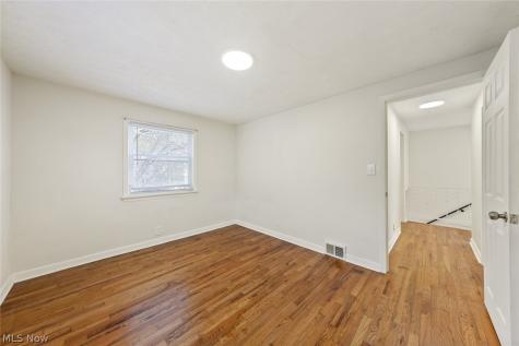 1184 Orlando Avenue Akron OH 44320