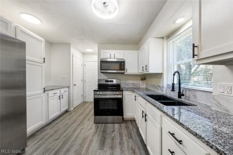 1184 Orlando Avenue Akron OH 44320