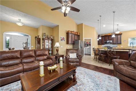 3981 Timber Walk Lorain OH 44053