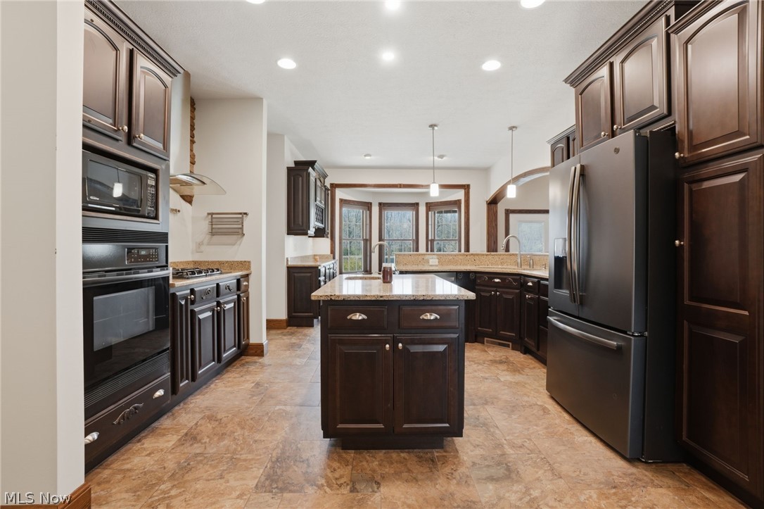 181 Margor Drive Conneaut OH 44030